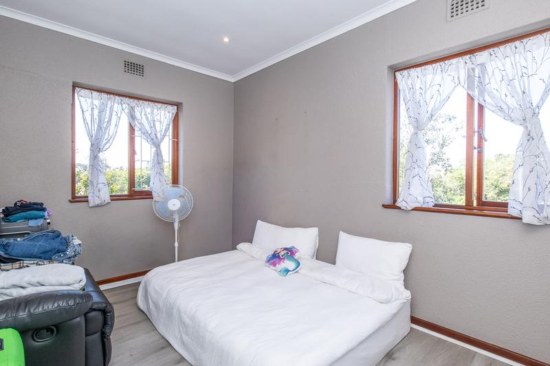 2 Bedroom Property for Sale in Bergvliet Western Cape